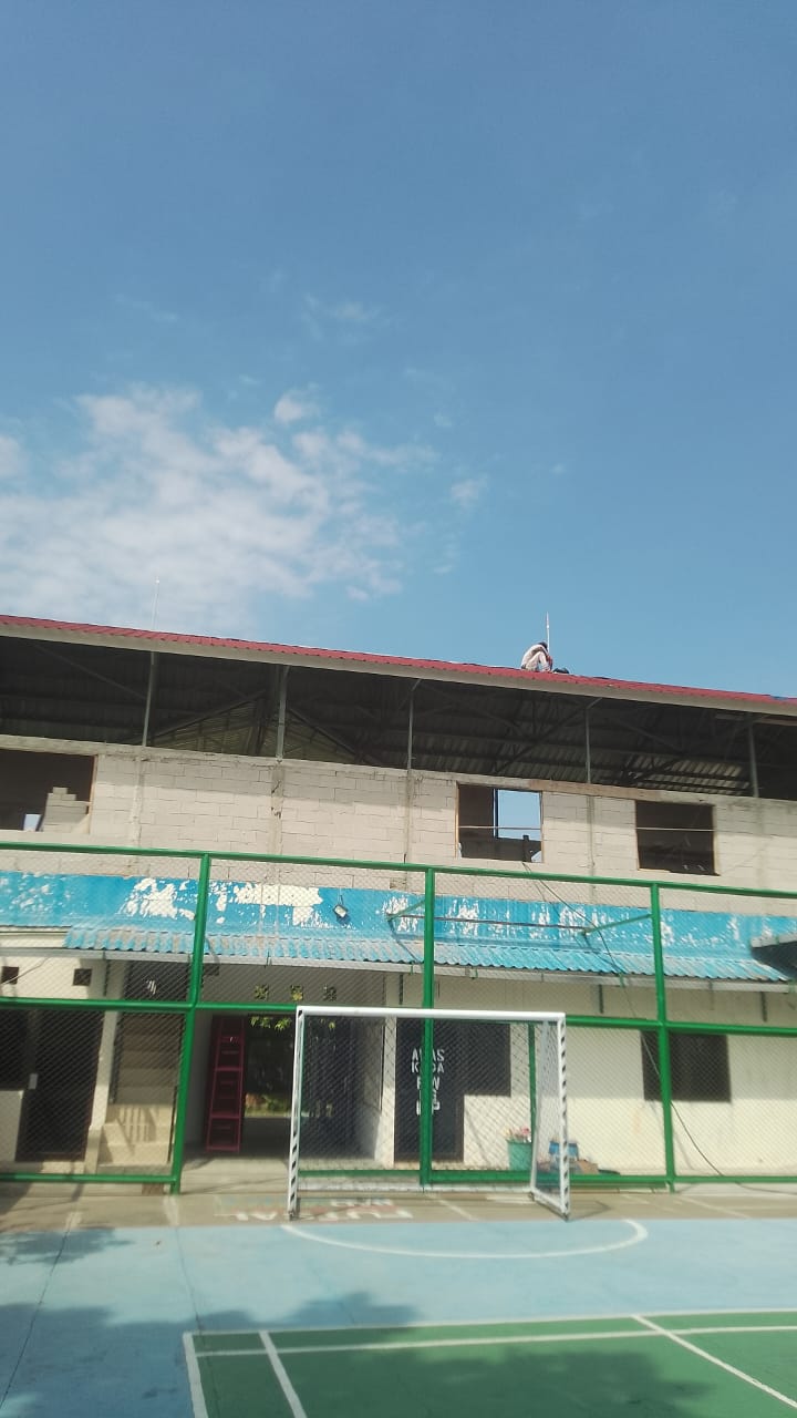 Pemasangan Penangkal Petir Gedung Balai RW Perum IKIP Gunung Anyar Surabaya - 1